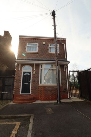 Photo 13- click for photo gallery